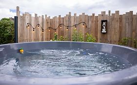 Spa nordique avec vue sur la campagne